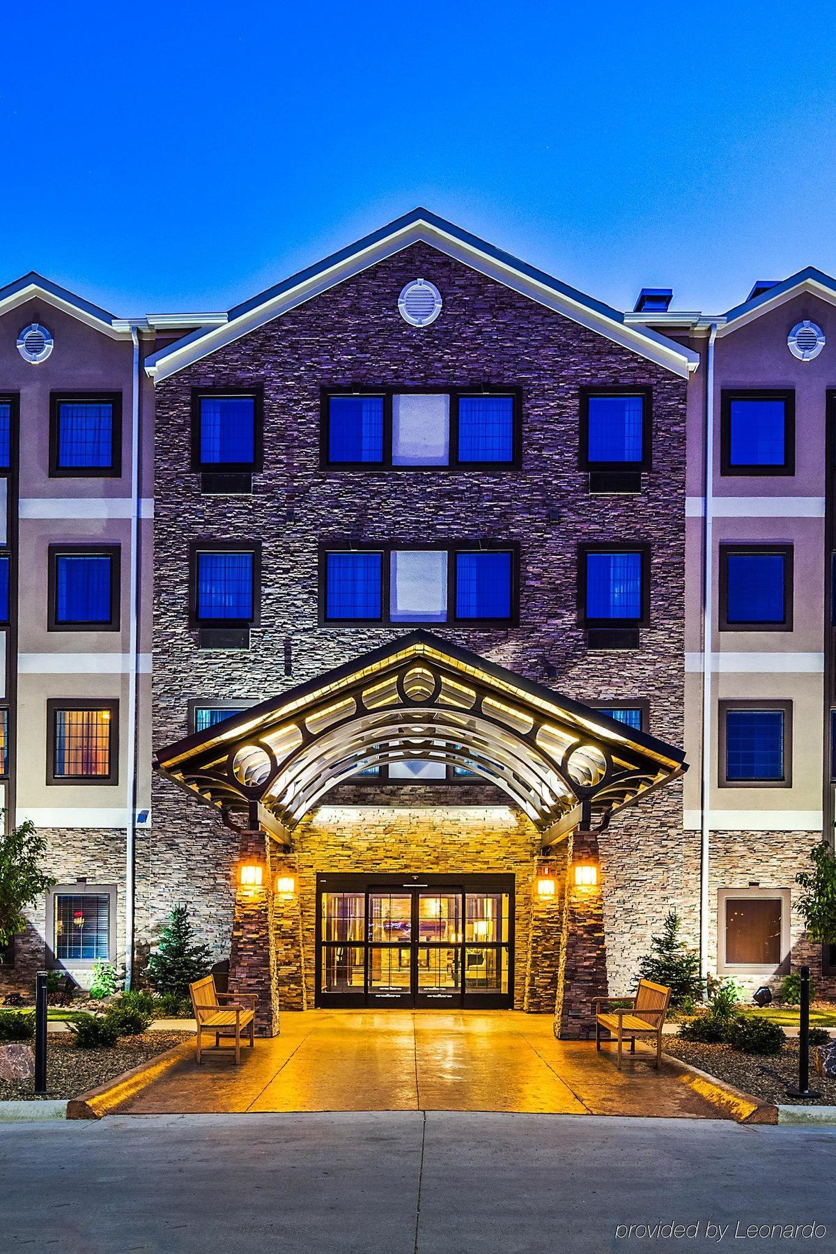 Staybridge Suites Bismarck By Ihg Exterior foto